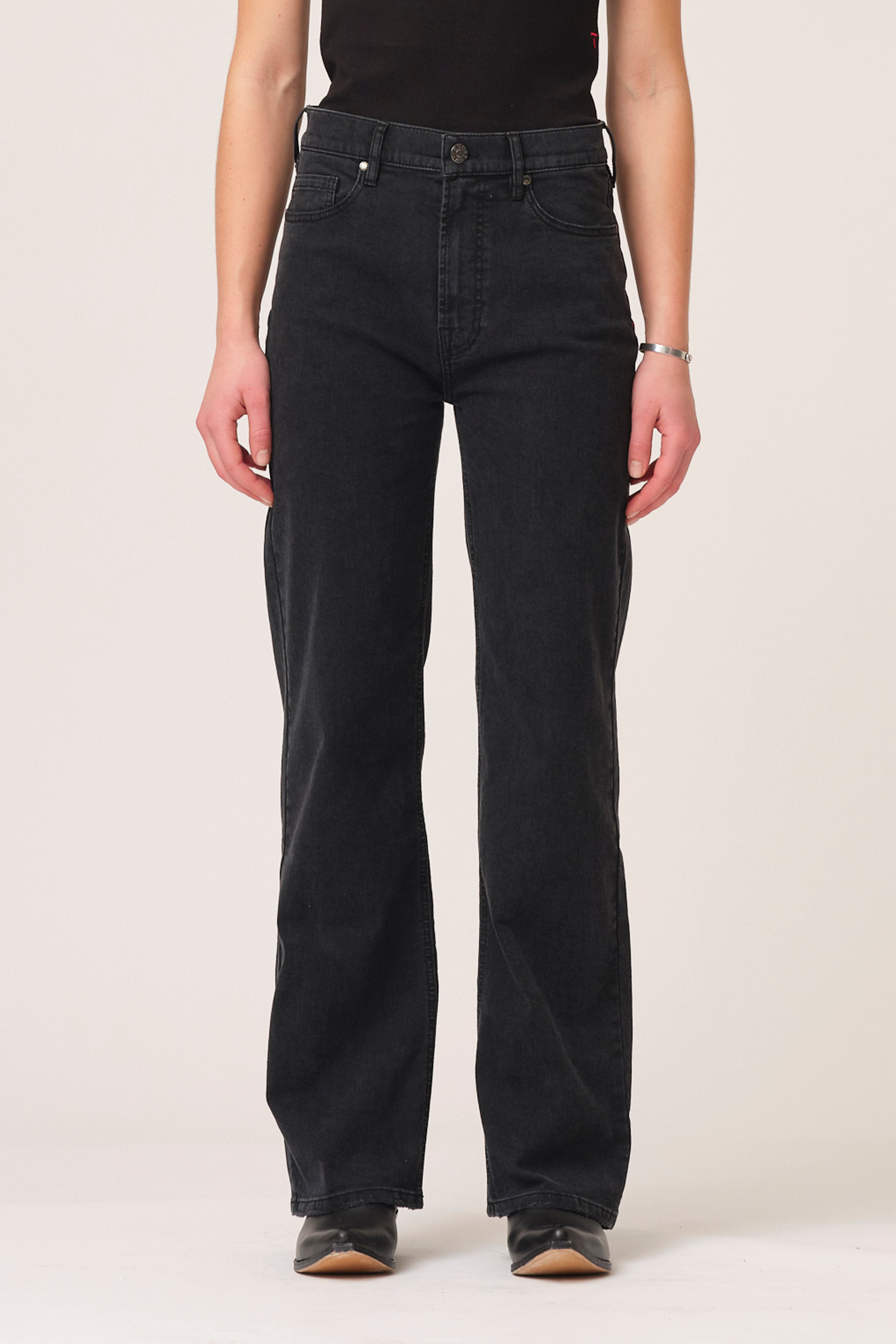 Brown Jeans Black Tokyo