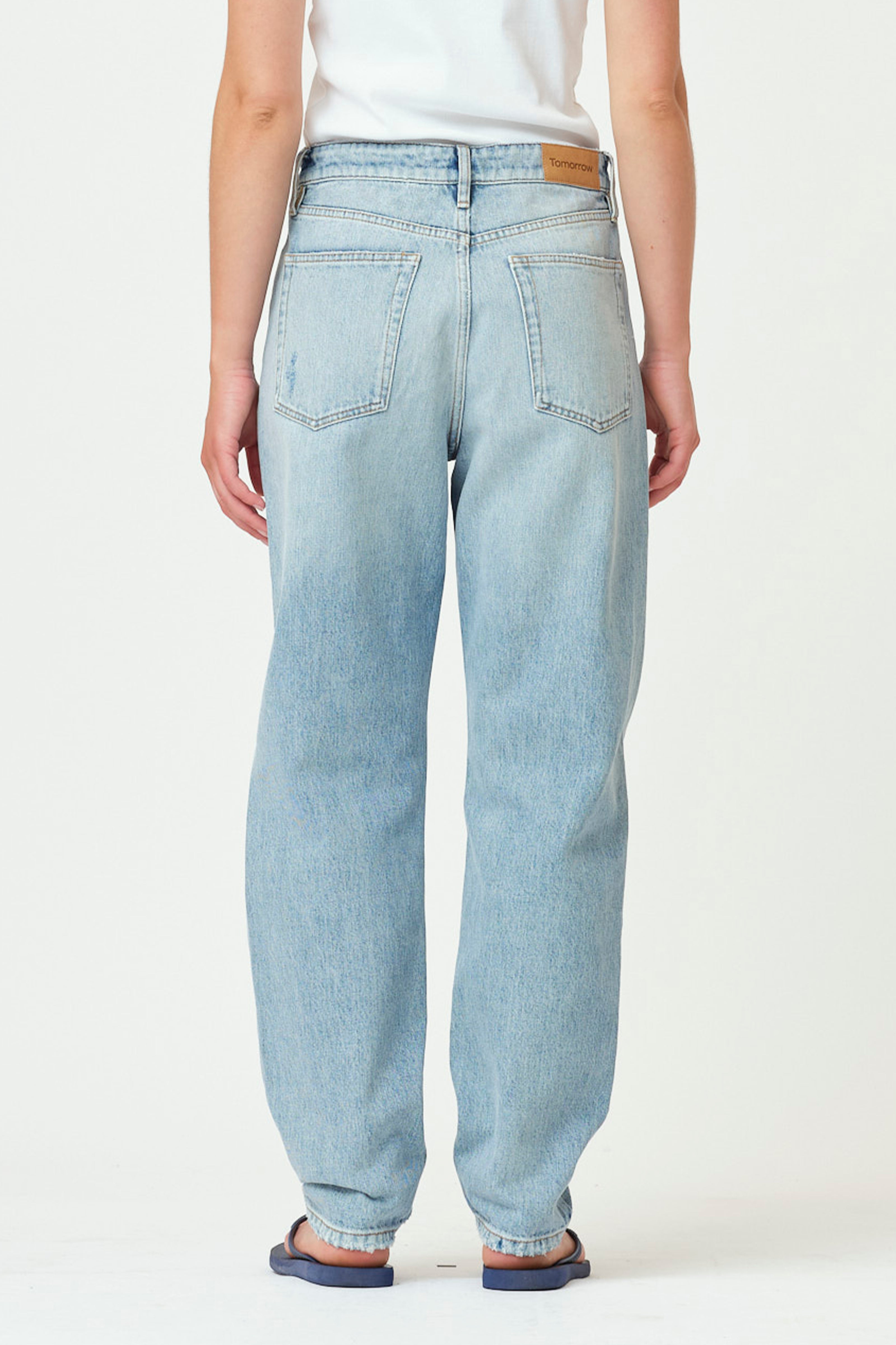 Terri Relaxed Versailles