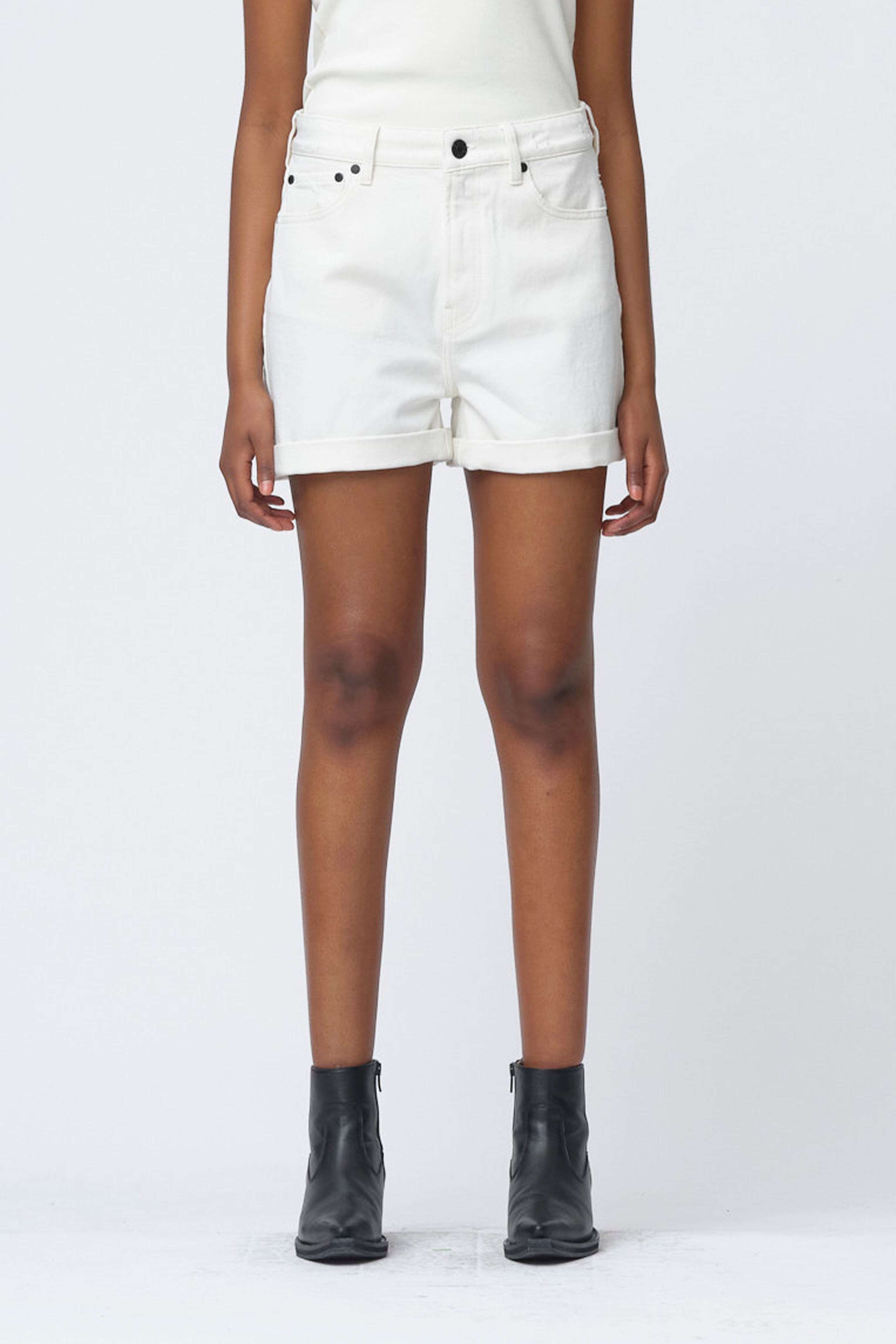 Tomorrow Terri Relaxed Shorts Wash Rigid Ecru Jeans & Pants 03 Ecru