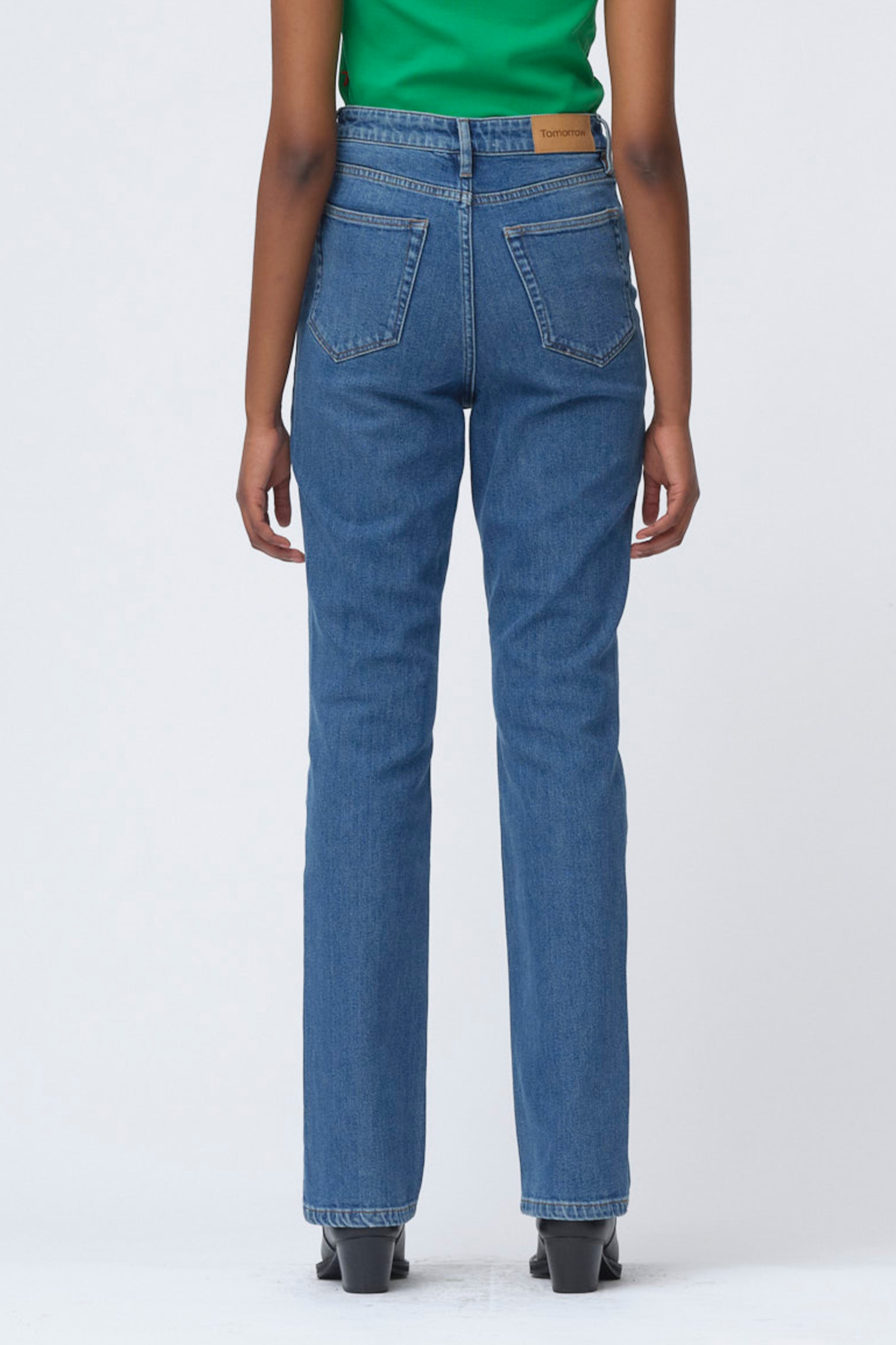 Amber Jeans Dark Iowa